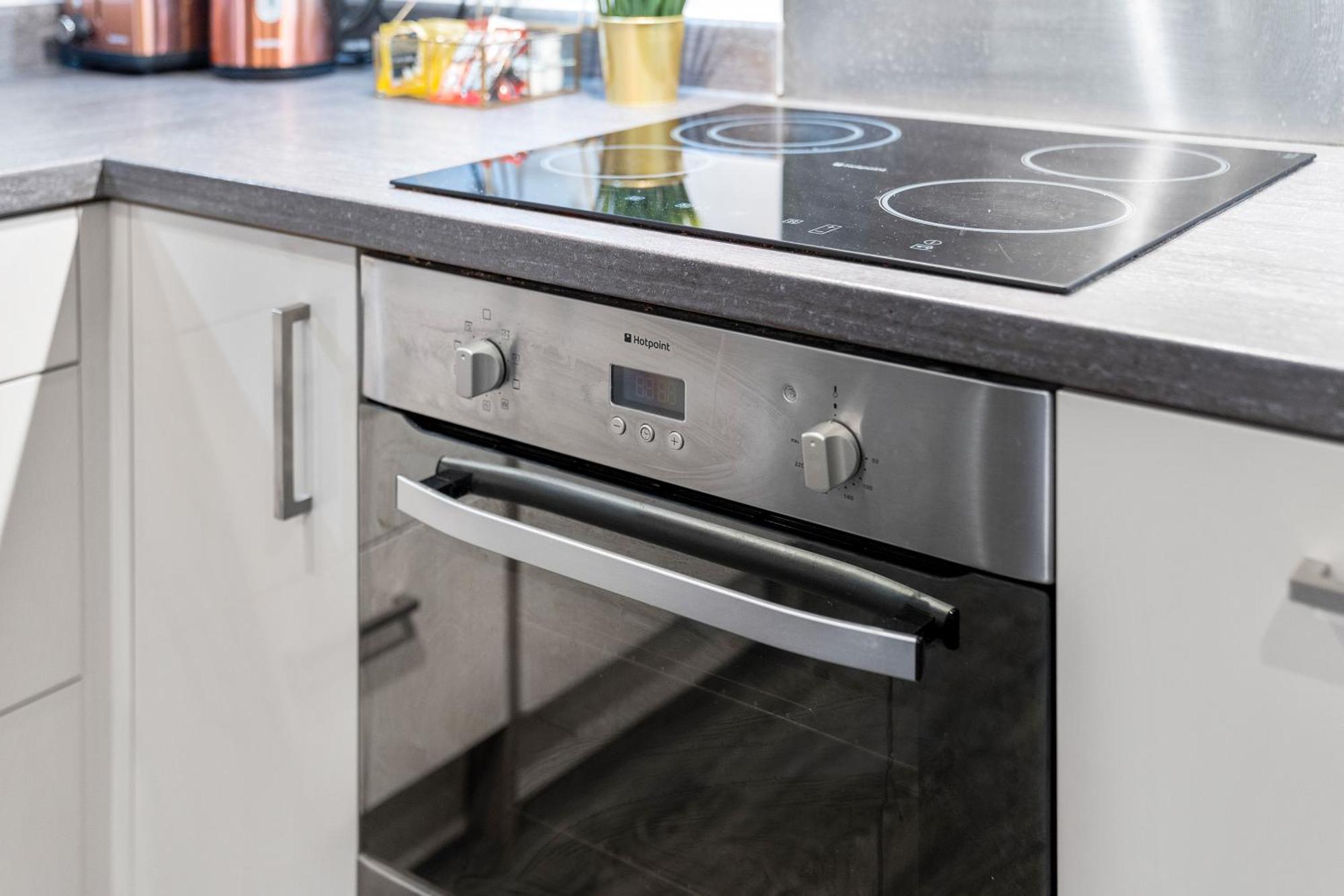 New Luxe Apartment - Secure Parking - Birmingham City Centre - Netflix - Wifi - Top Rated - 54M エクステリア 写真